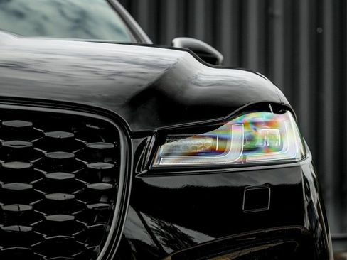 New 2026 Jaguar F-PACE R-Dynamic S image 6