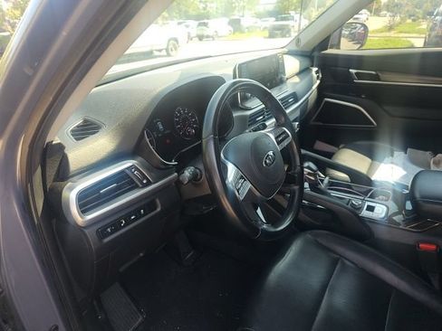 Used 2021 Kia Telluride S FWD image 28