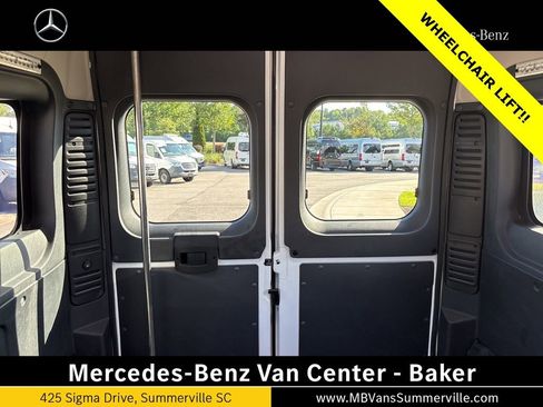 Used 2019 RAM ProMaster 3500 w/ Premium Appearance Group FWD image 32