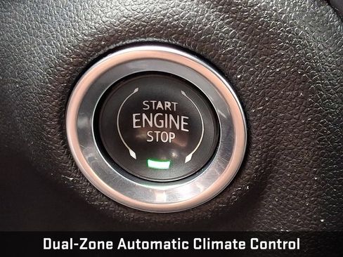 Used 2019 Chevrolet Silverado 1500 LT w/ Convenience Package AWD/4WD image 29