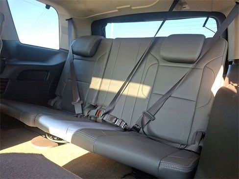 Used 2017 GMC Yukon Denali image 11