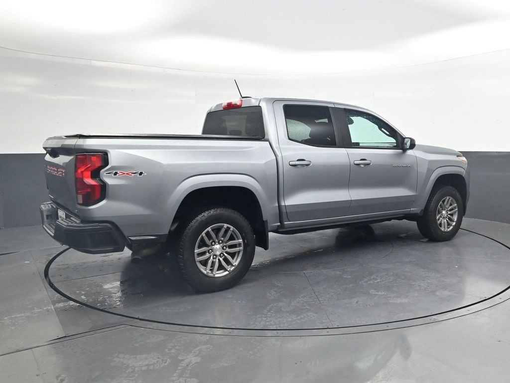 Used 2023 Chevrolet Colorado LT AWD/4WD image 5