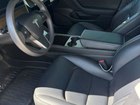 Used 2022 Tesla Model 3 Long Range AWD/4WD image 2
