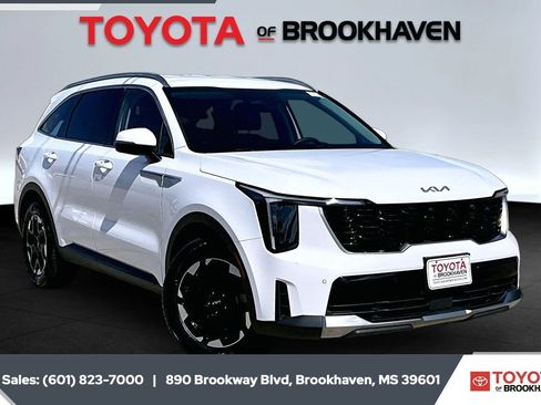 Used 2024 Kia Sorento S FWD image 1