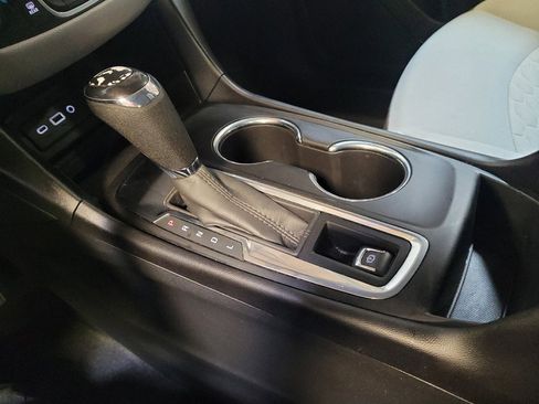 Used 2020 Chevrolet Equinox LS FWD image 26