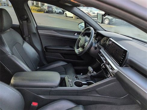 Used 2024 Kia K5 GT-Line w/ GT-Line Premium Package image 9