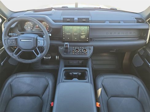 Certified 2024 Land Rover Defender 130 V8 image 9