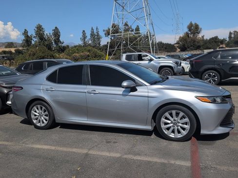 Used 2019 Toyota Camry LE w/ Protection Package (Q2) FWD image 2