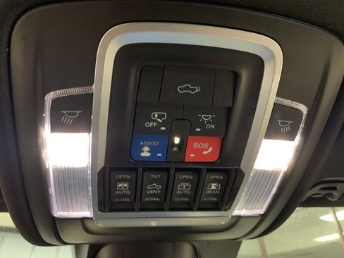 Certified 2022 RAM 1500 Rebel w/ G/T Package AWD/4WD image 30