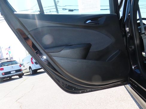 Used 2019 Chevrolet Cruze LT w/ RS Package FWD image 36