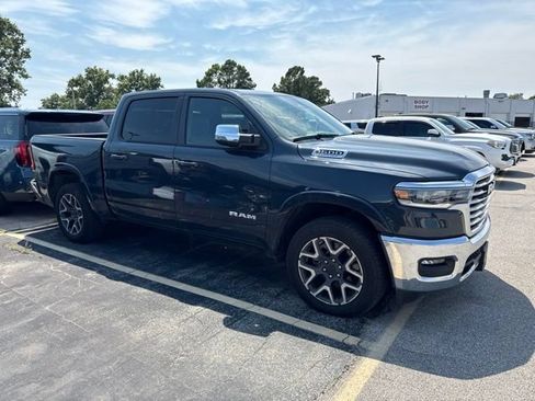 Used 2026 RAM 1500 Laramie AWD/4WD image 5