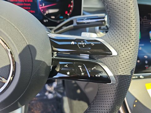 New 2026 Mercedes-Benz GLC 300 image 19