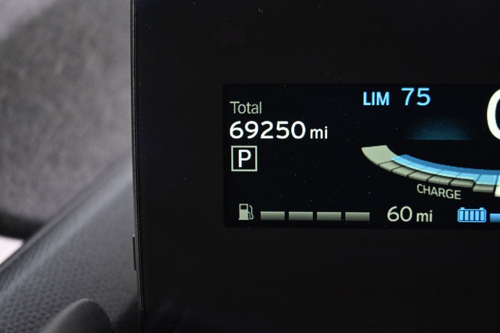 Used 2016 BMW i3 w/ Range Extender RWD image 26