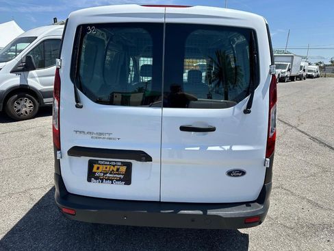 Used 2017 Ford Transit Connect XL image 7