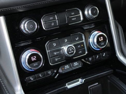 Used 2021 GMC Yukon Denali image 29