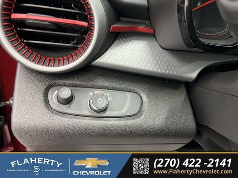 Used 2024 Chevrolet Trax RS w/ Driver Confidence Package FWD image 22