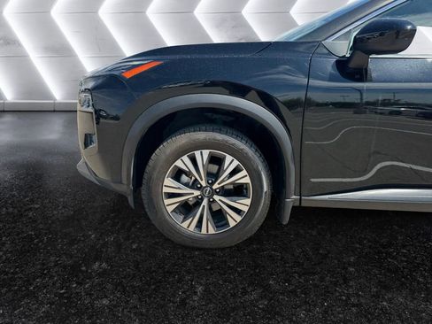 Used 2023 Nissan Rogue SV image 25