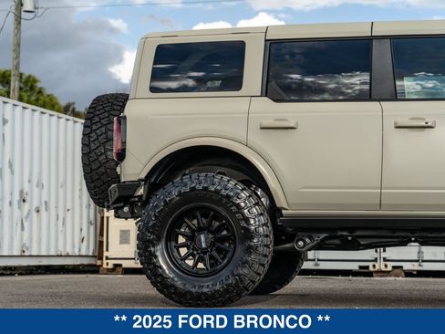 New 2025 Ford Bronco Badlands AWD/4WD image 21