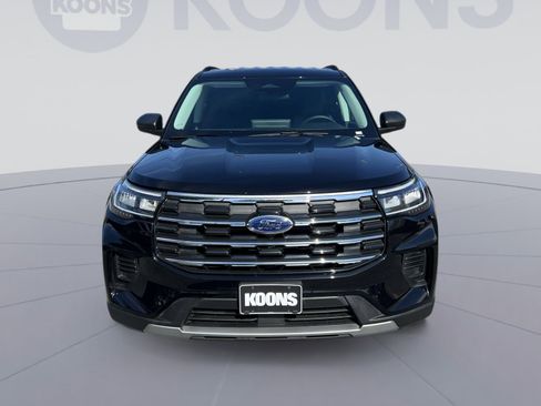 Used 2026 Ford Explorer Active AWD/4WD image 11