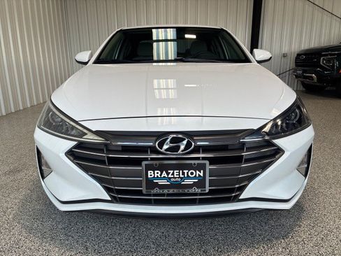 Used 2020 Hyundai Elantra SEL w/ Winter Weather Package FWD image 5