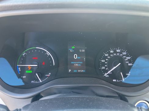 Used 2021 Toyota Sienna LE FWD image 24