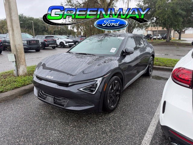 Used 2025 Kia EV6 Light RWD image 1