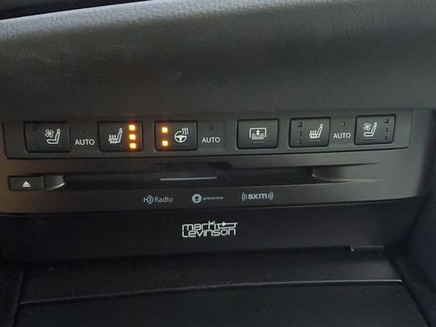 Used 2022 Lexus ES 300h Ultra Luxury image 30