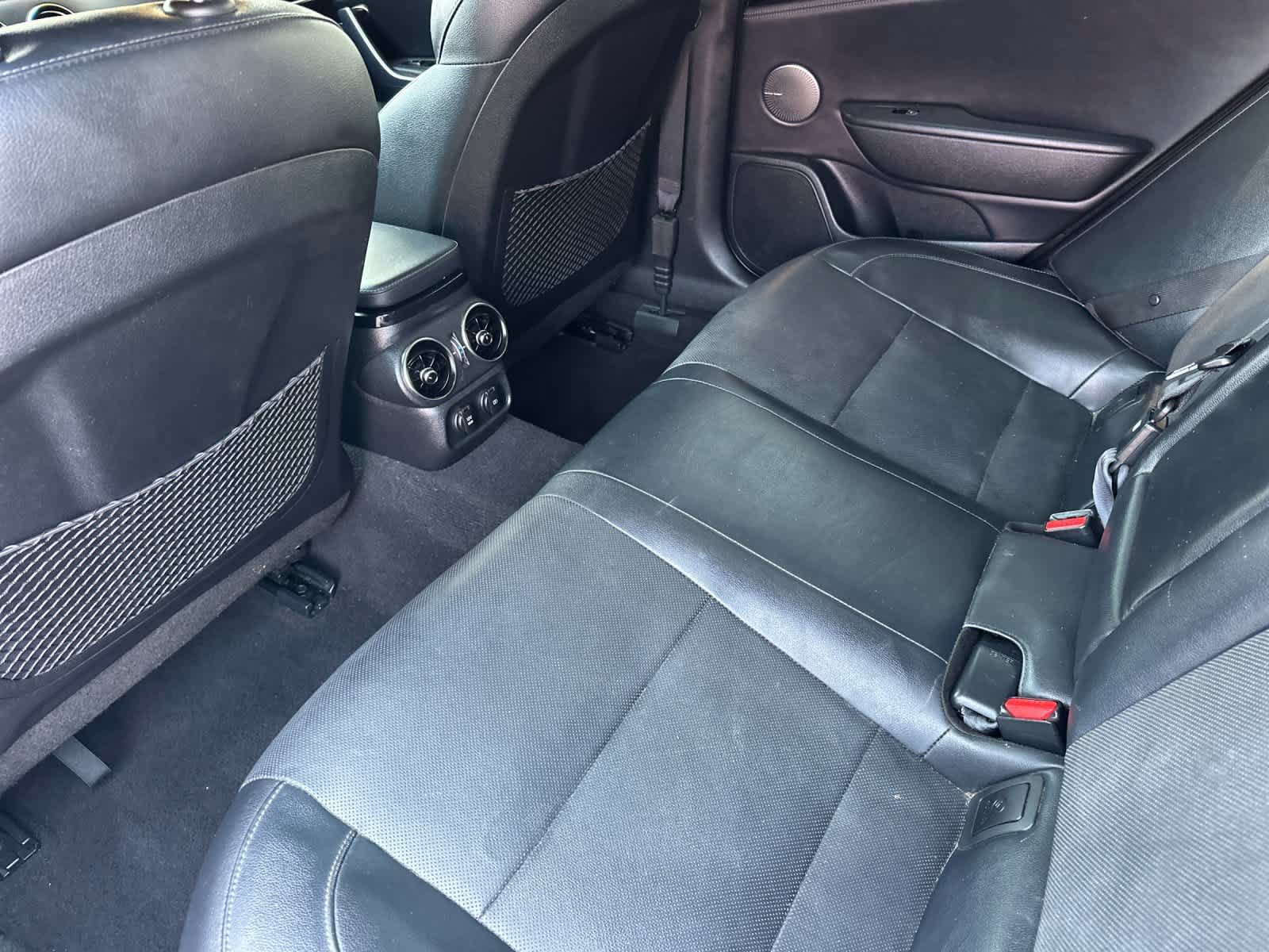 Used 2019 Kia Stinger Premium RWD image 5