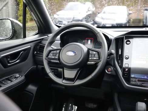 Used 2025 Subaru Forester Premium w/ Convenience Package #1 image 17