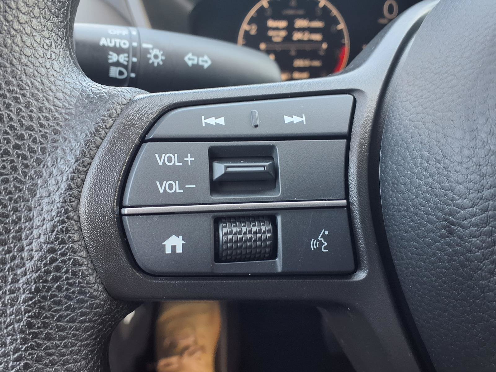 Certified 2027 Honda HR-V LX image 15