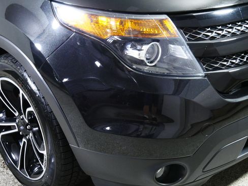 Used 2015 Ford Explorer Sport w/ Equipment Group 401A AWD/4WD image 16