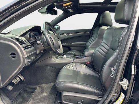 Used 2023 Chrysler 300 C RWD image 16
