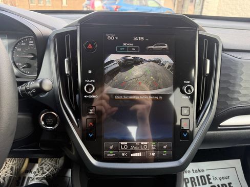 Used 2025 Subaru Forester Premium image 34