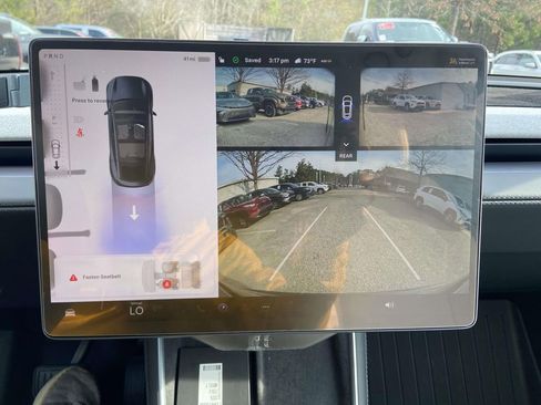 Used 2026 Tesla Model Y 2WD image 23