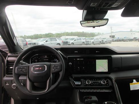 New 2026 GMC Sierra 1500 AT4 w/ AT4 Premium Package AWD/4WD image 18