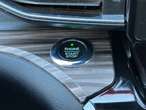 Used 2021 Ford Explorer Limited w/ Equipment Group 301A image 26