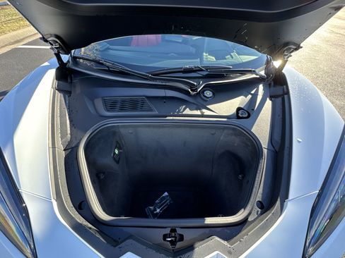 Used 2025 Chevrolet Corvette Stingray Coupe w/ 1LT image 26