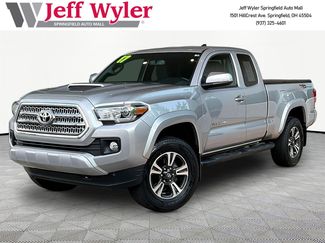 Used 2017 Toyota Tacoma SR5 RWD video 1