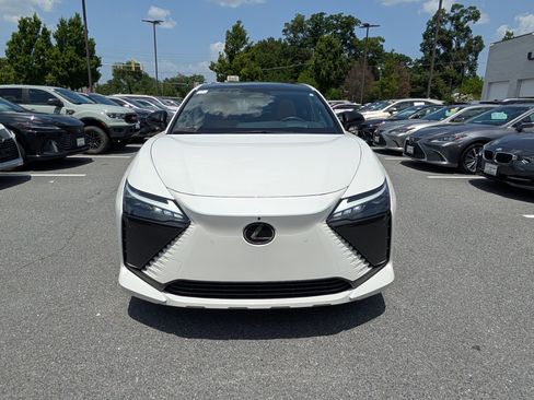 Used 2023 Lexus RZ 450e Premium w/ Technology Package AWD/4WD image 8