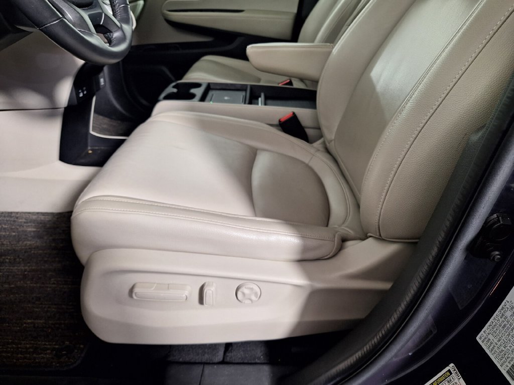 Used 2025 Honda Odyssey EX-L image 31