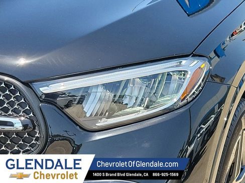 Used 2025 Mercedes-Benz GLC 300 image 17