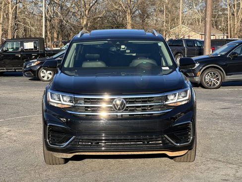 Used 2022 Volkswagen Atlas SEL Premium image 2