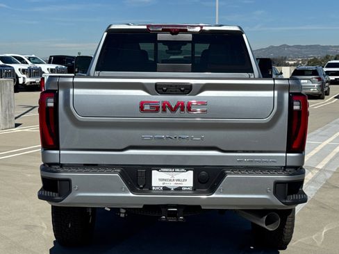 New 2026 GMC Sierra 2500 Denali w/ Denali Reserve Package image 13