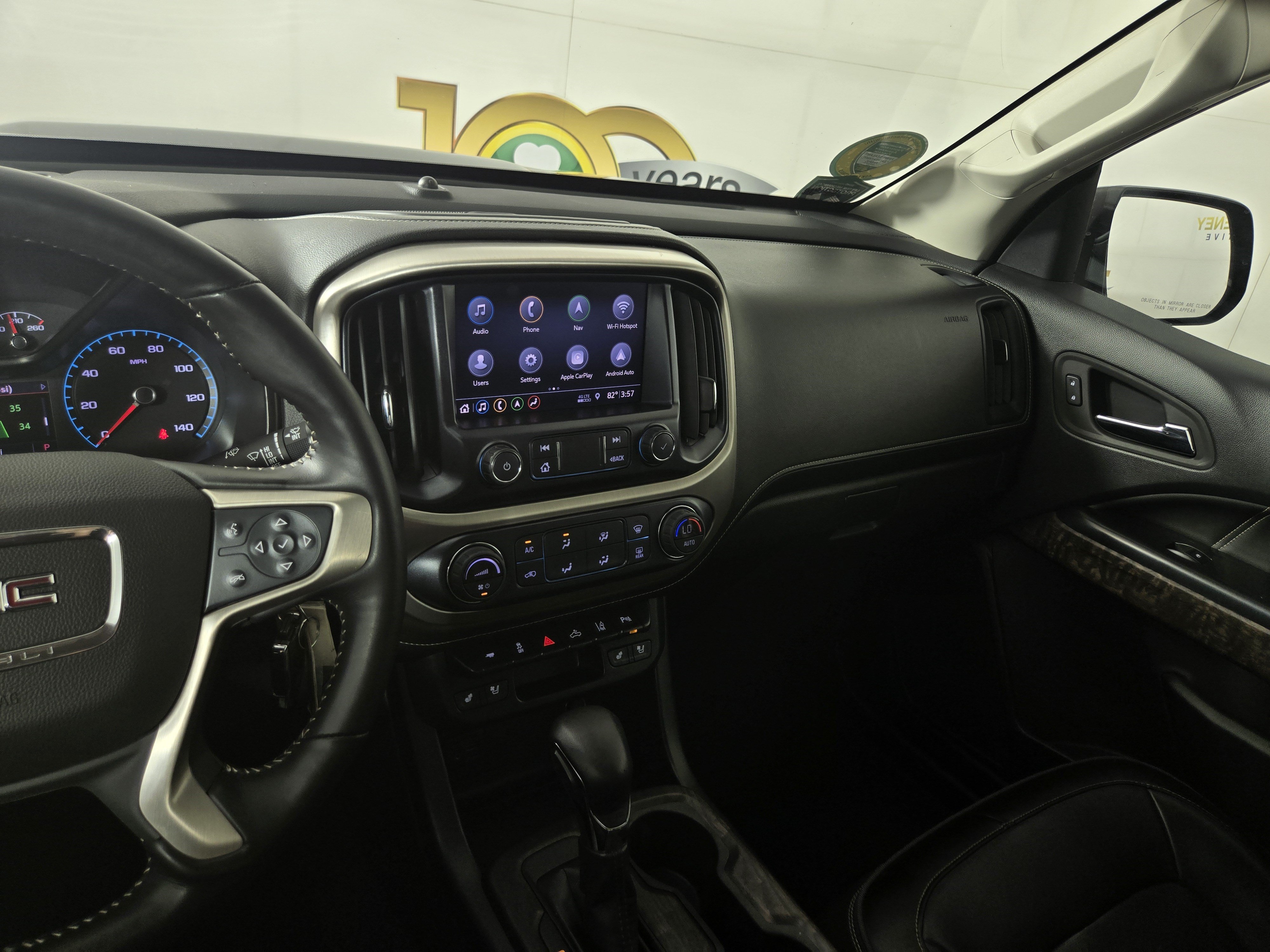 Certified 2022 GMC Canyon Denali w/ Denali Black Edition Package AWD/4WD image 24