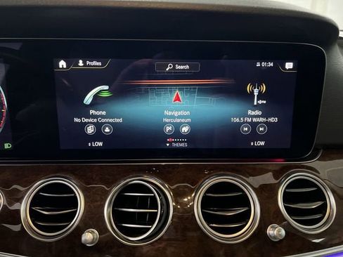 Used 2021 Mercedes-Benz E 350 Sedan image 13