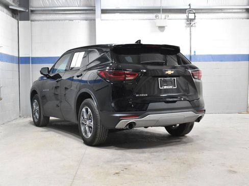 Used 2025 Chevrolet Blazer LT FWD image 19