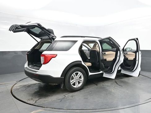 Used 2020 Ford Explorer XLT w/ Equipment Group 202A image 46