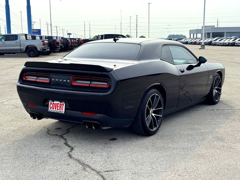 Used 2018 Dodge Challenger R/T Scat Pack RWD image 7