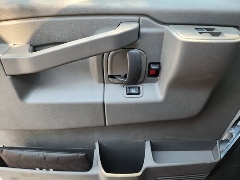 New 2025 Chevrolet Express 3500 w/ Power Convenience Package image 29