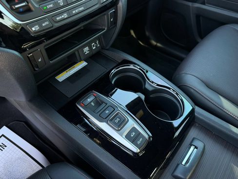 Used 2023 Honda Ridgeline Black Edition image 18